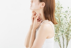 �����A�����M�[�̂���l